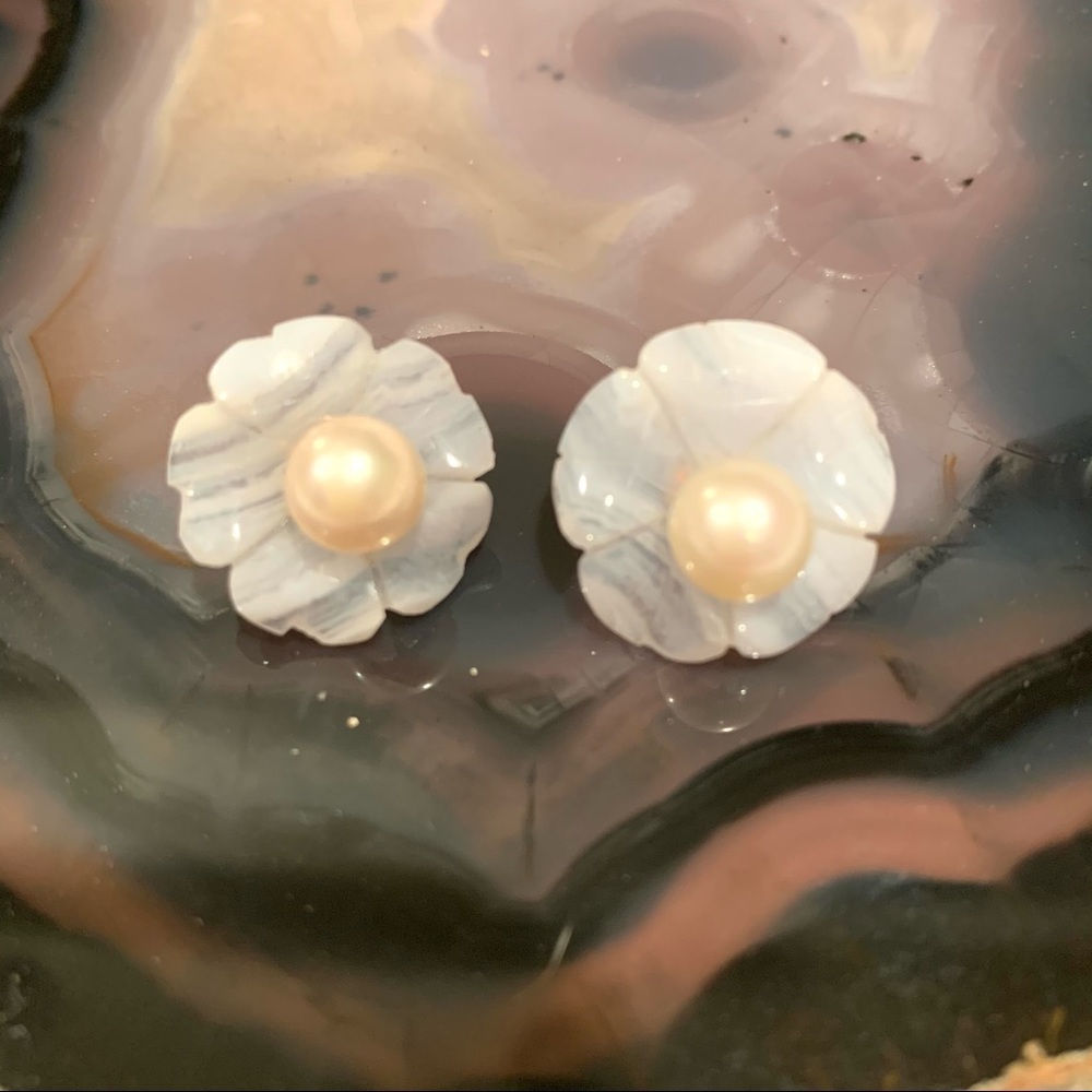 Cultured Pearl Earrings with Flower Agate Jackets
